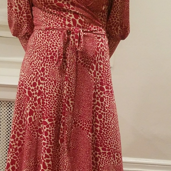 NWT Flattering Wrap Around in Soft Knit L - Picture 6 of 8